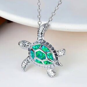 Silver Green SEA TURTLE Pendant Necklace